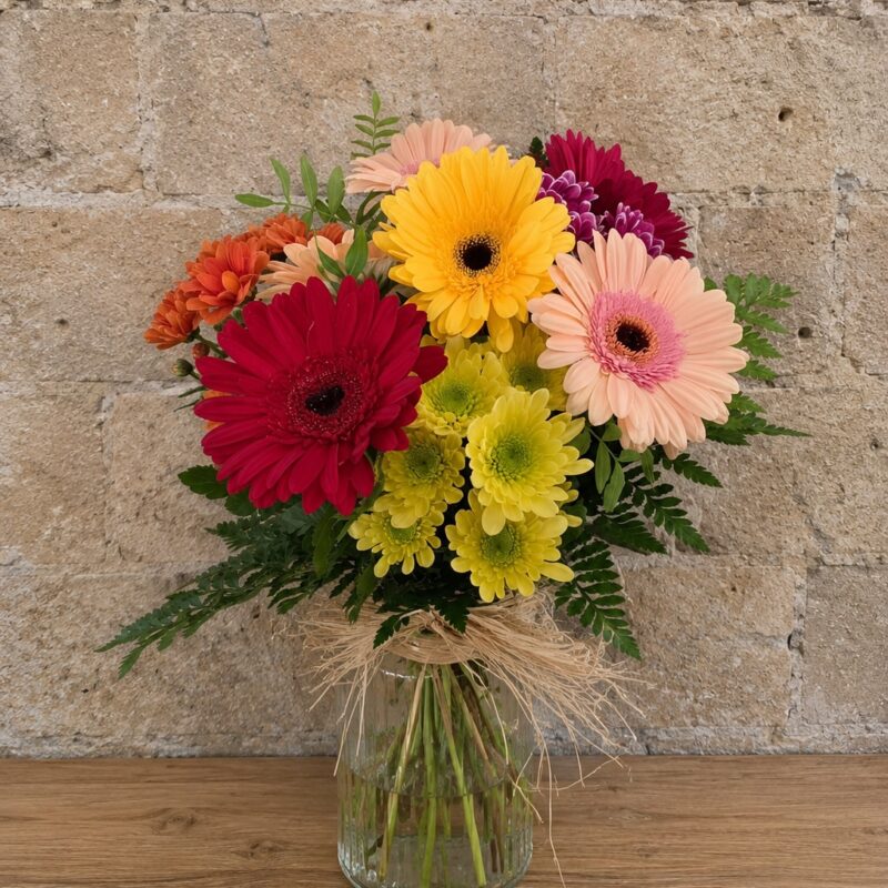 Boeket bloemen "Gerberetes i Margarides".